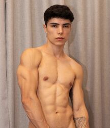 IGOR DENALI - BRAZILIAN MODEL 62ef8df378b54.jpg