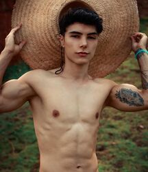 IGOR DENALI - BRAZILIAN MODEL 62ef8e1310eef.jpeg