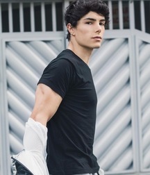 IGOR DENALI - BRAZILIAN MODEL 62ef8e7327635.jpg