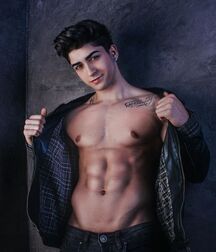 HENRIQUE LIMA - BRAZILIAN MODEL 62f52bd5bd85e.jpg
