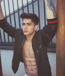 HENRIQUE LIMA - BRAZILIAN MODEL 62f52c11bcbeb.jpg