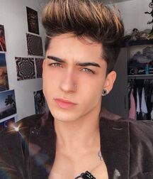 HENRIQUE LIMA - BRAZILIAN MODEL 62f52c1c5dfce.jpg