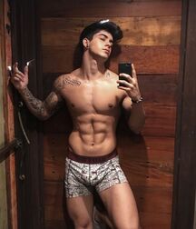 HENRIQUE LIMA - BRAZILIAN MODEL 62f52c1f43b88.jpg
