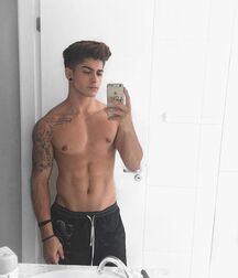 HENRIQUE LIMA - BRAZILIAN MODEL 62f52c2be2d75.jpg