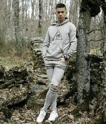 IONUT SPIRIDON - ROMANIAN MODEL 62fba71ca1afe.jpg