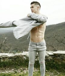IONUT SPIRIDON - ROMANIAN MODEL 62fba75fee5cb.jpg