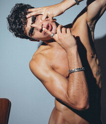 JHONATTAN BURJACK - BRAZILIAN MODEL 6307fd31bc6c5.jpeg