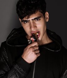 JHONATTAN BURJACK - BRAZILIAN MODEL 6307fd7117edc.jpg