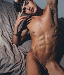 JHONATTAN BURJACK - BRAZILIAN MODEL 6307fe93dd473.jpg