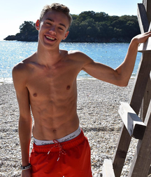 From Ian kisses twink tube 613d63b4826c5.png