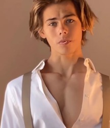 From Ian sweet kisses Twink Tube 6193001ec32aa.jpg