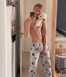 From Ian sweet kisses Twink Tube 61930078abcbe.png