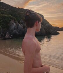 From Ian sweet kisses Twink Tube 6193010d08c2c.jpg