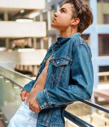 From Ian sweet kisses Twink Tube 619301225234d.jpg