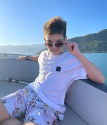 From Ian sweet kisses Twink Tube 61930188ae872.jpg