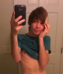 From Ian sweet kisses Twink Tube 619301cb10f7e.jpg