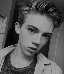 From Ian sweet kisses Twink Tube 6193024b5c80d.jpg