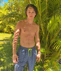 From Ian shirts shorts stars twink tube guy 6245fe138dfed.png