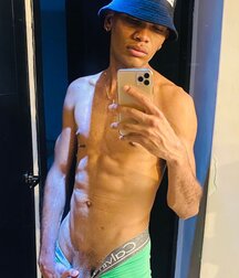 Why Black Men are Sooo Hotttt! 61932c8152df9.jpg