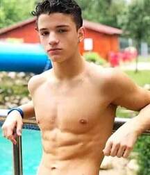 Joop May Hottie Homemade Selfies Gay Porn Boys 6261fdb6e8d4e.jpg