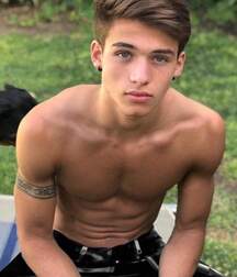 Joop May Hottie Homemade Selfies Gay Porn Boys 6261fdb9d478b.jpg