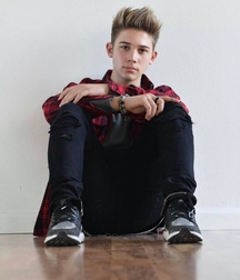 singer grant knoche 5b36b7949086a.jpg