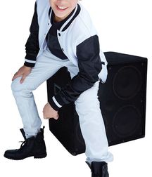 singer grant knoche 5b36b7ae4ead2.jpg