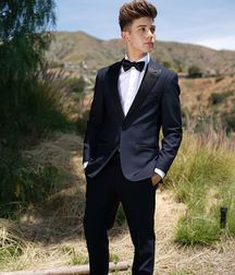 singer grant knoche 5b36b7b6c1d70.jpg