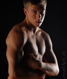russian gymnast 5b493789ea966.jpg