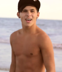 singer ryan falcoa 5baa5d550bd40.png