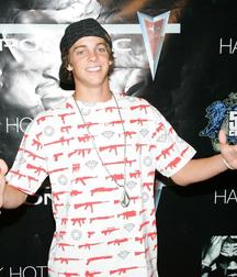 skateboarder ryan sheckler 5bb191223bfee.jpg