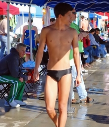 speedo boyzz 5d86e9ec2a188.jpg