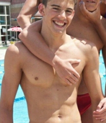 speedo boyzz 5d86ea1092a62.jpg
