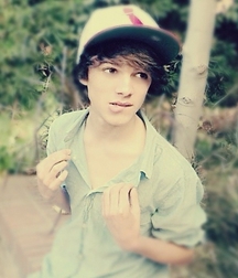 brent rivera 5d98b0ef4a6a5.jpg