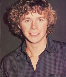 actor chris atkins 5daea5618c2d4.jpg