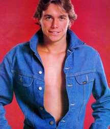 actor chris atkins 5daea566539d2.jpg