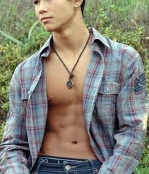 boo boo stewart 5dbc966d8d244.jpg