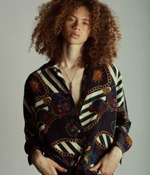 red haired model 5dbdbc62e9044.jpg