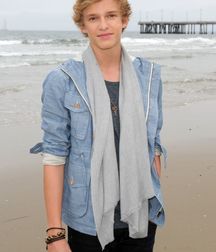 cody simpson 5dc394415b526.jpg