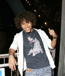 corbin bleu 5dc50555d6618.jpg