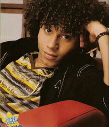 corbin bleu 5dc5055ccb718.jpg