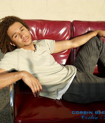 corbin bleu 5dc505760893a.jpg