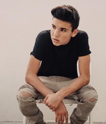 daniel skye 5dc7796edf989.jpg