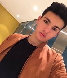 daniel skye 5dc77983d5226.jpg