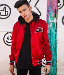 daniel skye 5dc7798b850a0.jpg