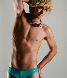 modelteenz-bob 5dc9f4fd8f388.jpg