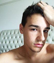 jacob whitesides 5dd75a2faf871.jpg