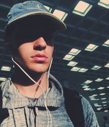 jacob whitesides 5dd75a38e6d4d.jpg