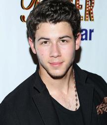 nick jonas 5dea06afc2c53.jpg