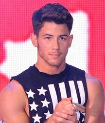 nick jonas 5dea06b270f9b.jpg